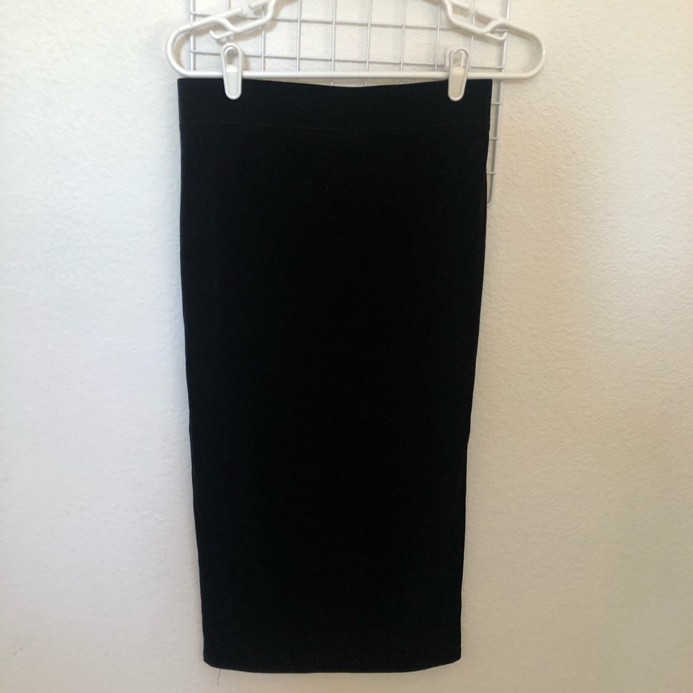 🌼🌼Ecote Velvet Pencil Skirt🌼🌼